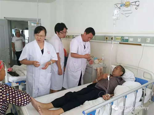 成立1周年！省肿瘤专家到建水县人民医院指导并义诊